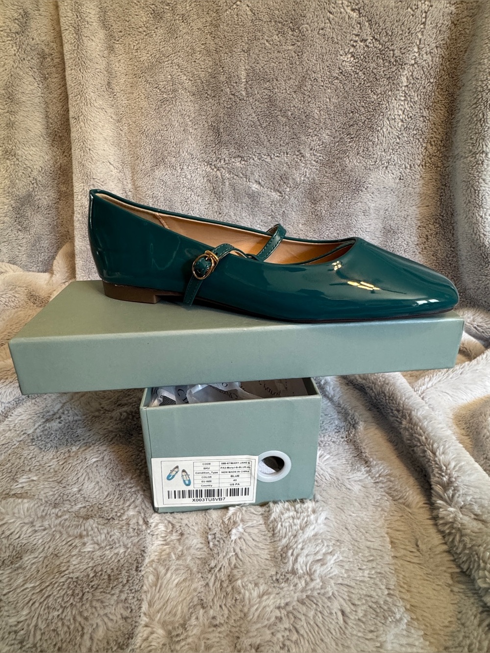 Women’s Patent Mary Jane Flats in Teal